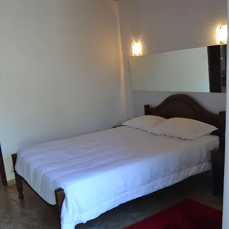 Do Cais Hotel 2*